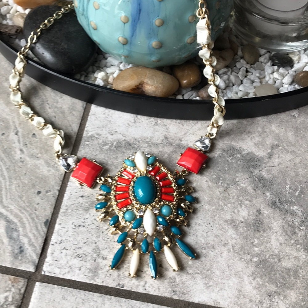 Coral & turquoise colored necklace